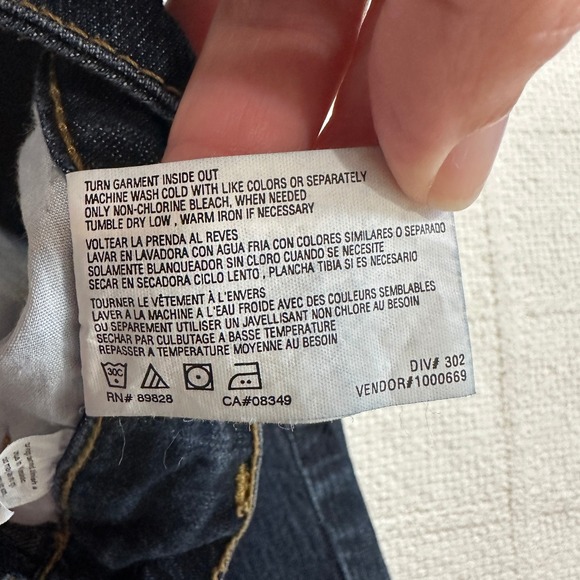 VTG Grane Flare Leg Jeans Dark Wash Hummingbird Embroidered Y2K Denim Junior 9 - Picture 9 of 9